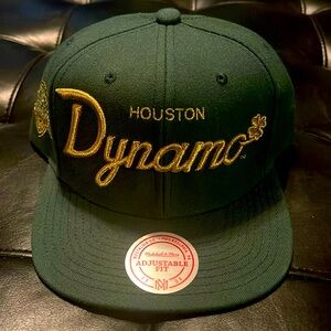 Mitchell & Ness New unworn Houston Dynamo SnapBack cap